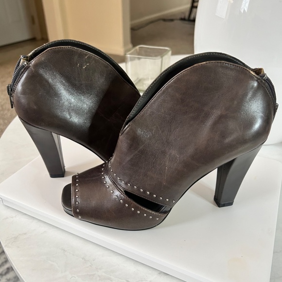 Charcoal Gray Shoe Booties - Picture 4 of 5